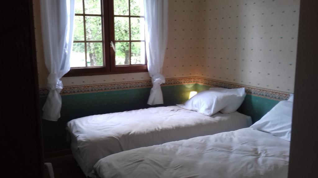 Gite Du Vieux Charme Villa Saint-Amand-en-Puisaye Bagian luar foto